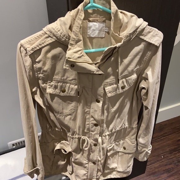 Talula Aritzia Jacket - Picture 3 of 3